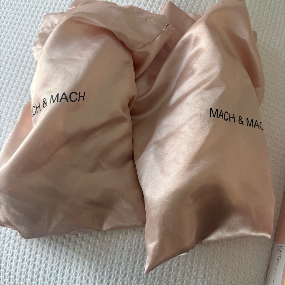 MACH & MACH Tan Gift Box - Picture 3 of 6